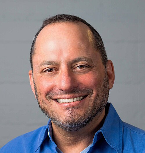 Portrait of Dan Halperin